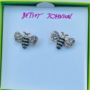 Betsey Johnson Bumble Bee Earrings NWT in box 🐝
